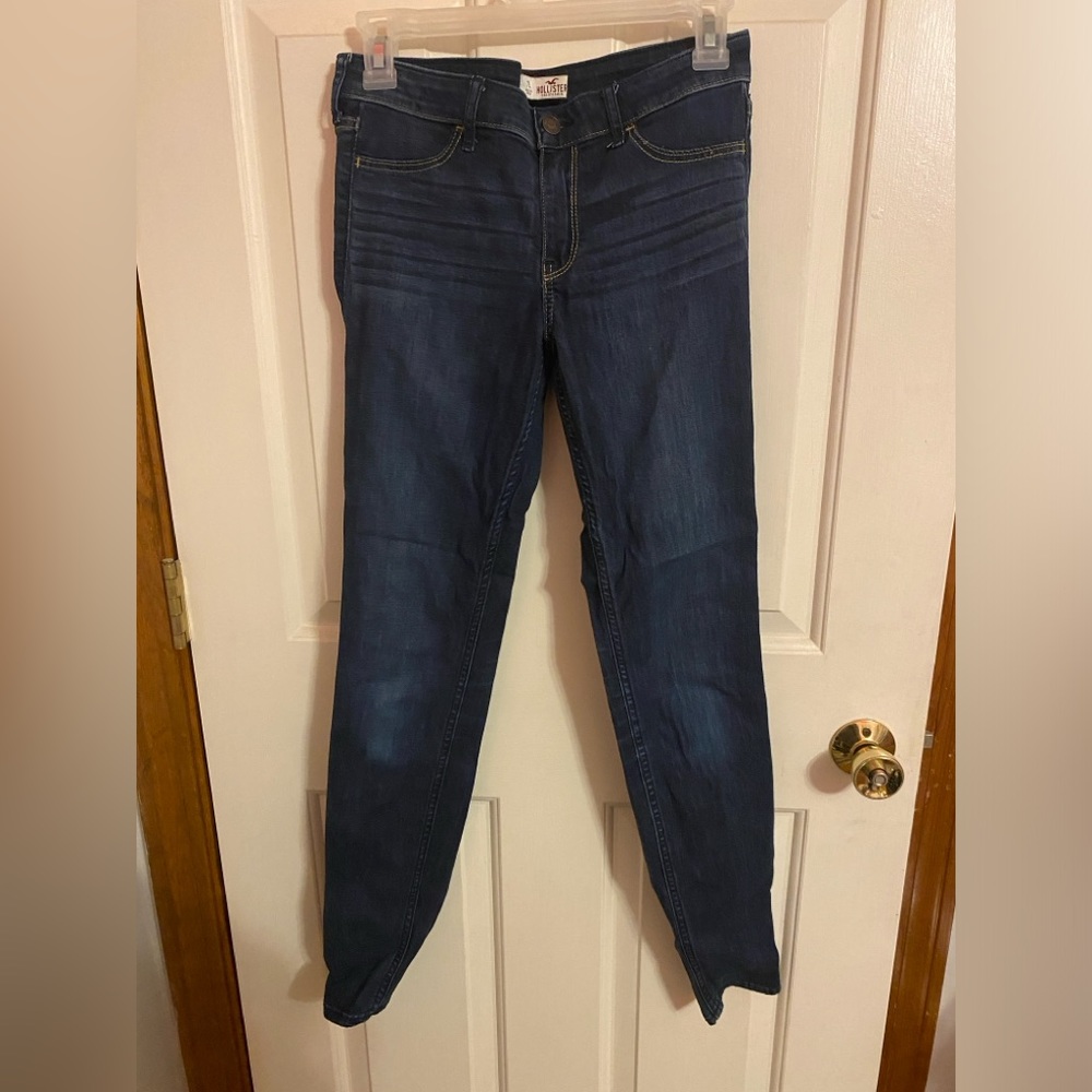 Size 7 long Hollister Jeans